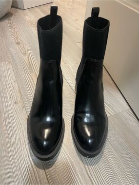 Zara Black Glossy Chelsea Platform Ankle Boots
